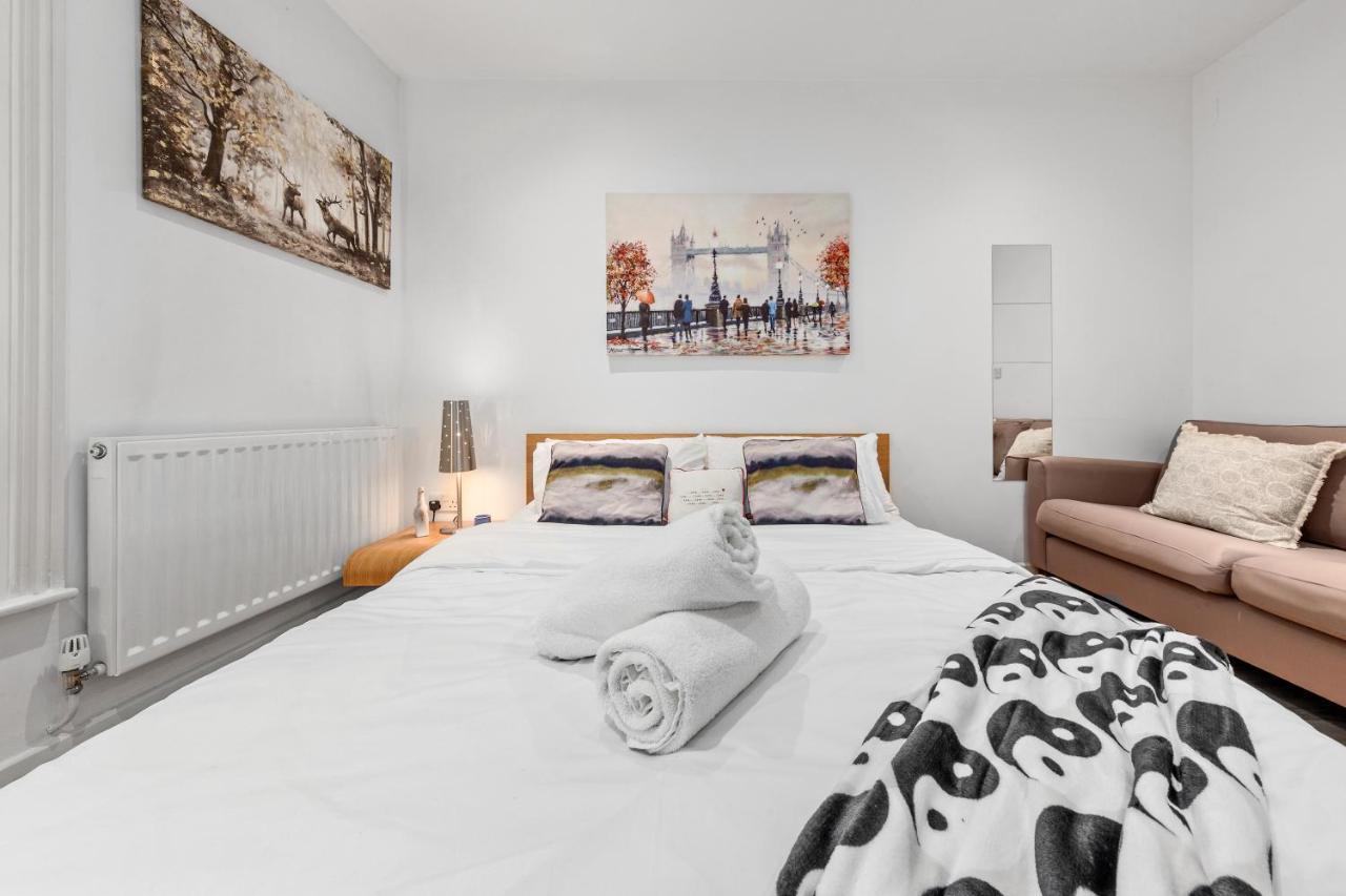 3-Bedroom Flat In London Sleeps 14 Hy1 Exterior foto
