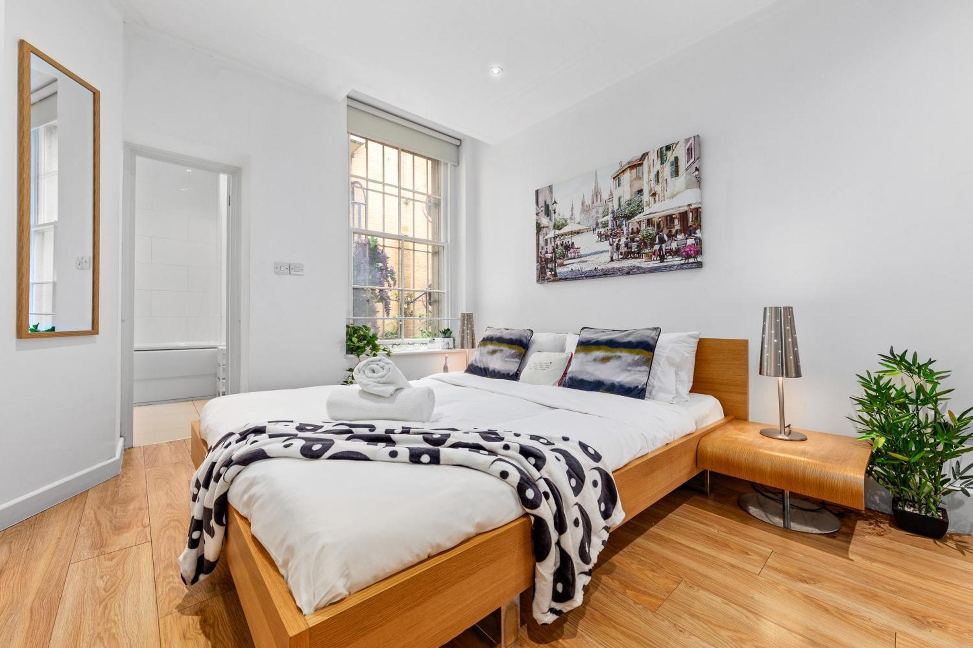 3-Bedroom Flat In London Sleeps 14 Hy1 Exterior foto